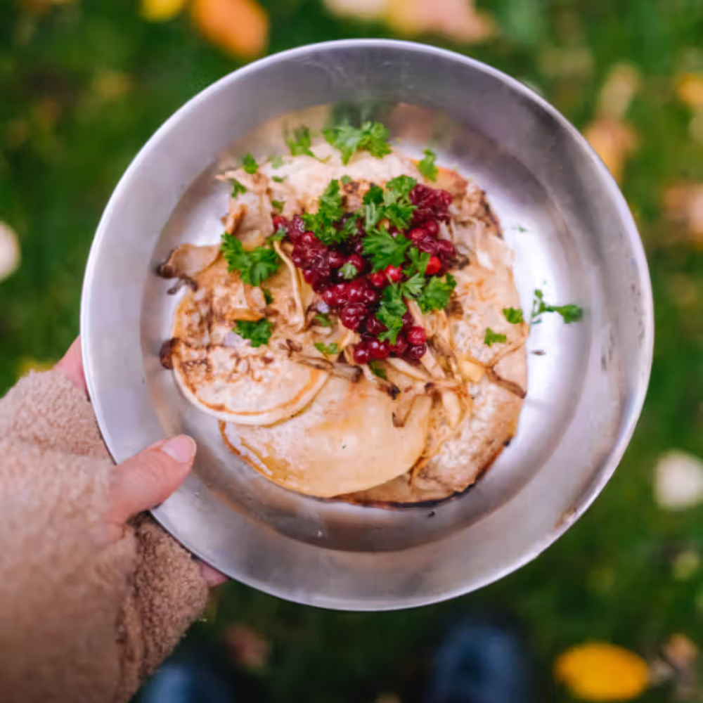 Kolbulle pancakes with mushrooms and preserved lingonberries